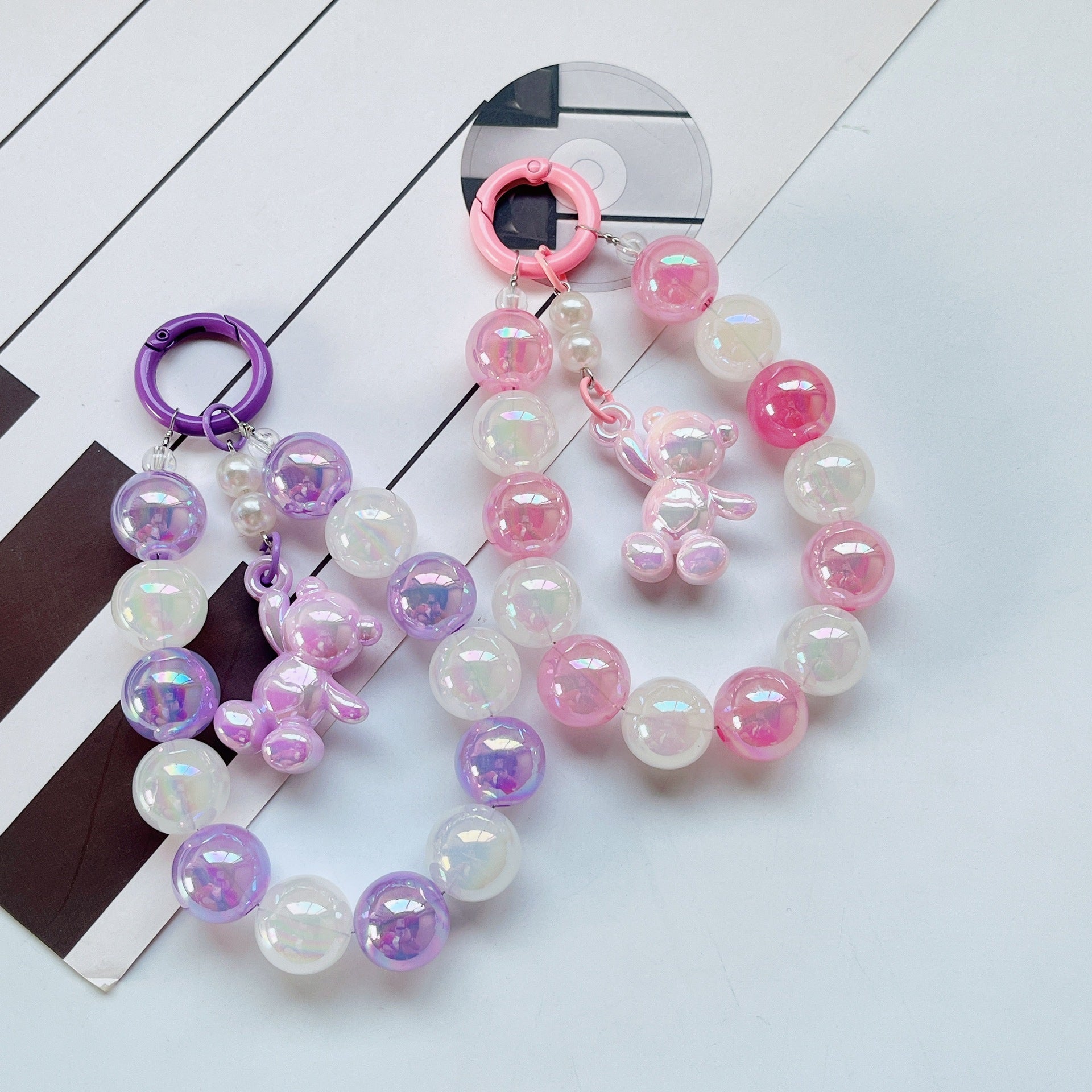 Handmade Beaded Phone Chain Pendant – Cute Animal Design (Bear/Pig) – Stylish & Durable Resin Accessory